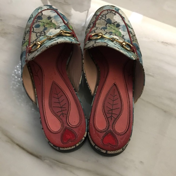 Authentic Gucci slippers size 36.5 - Picture 2 of 3
